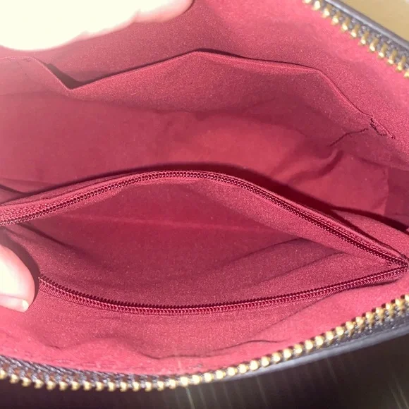 Crossbody Bag - Picture 4 of 4